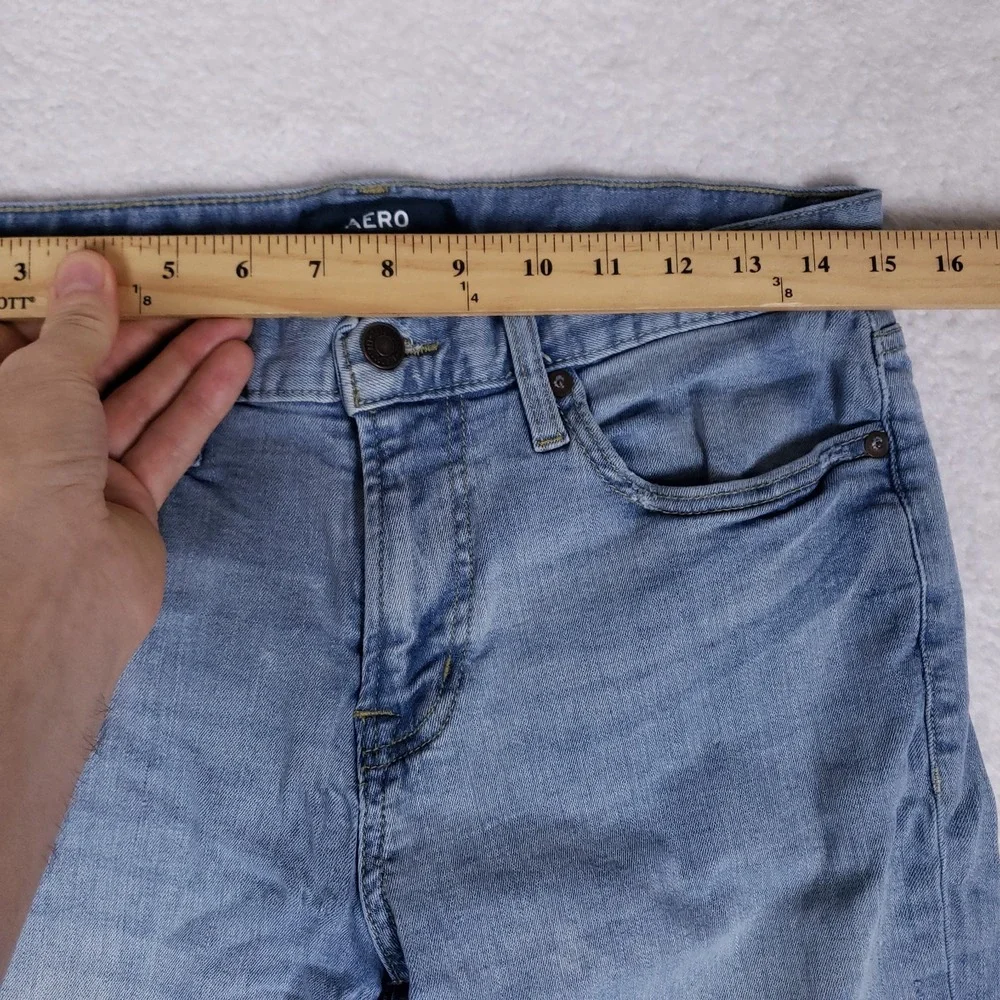 Aero Straight Leg Jeans Women's 30x26 Light Wash Raw Hem Casual‎ Denim Pants